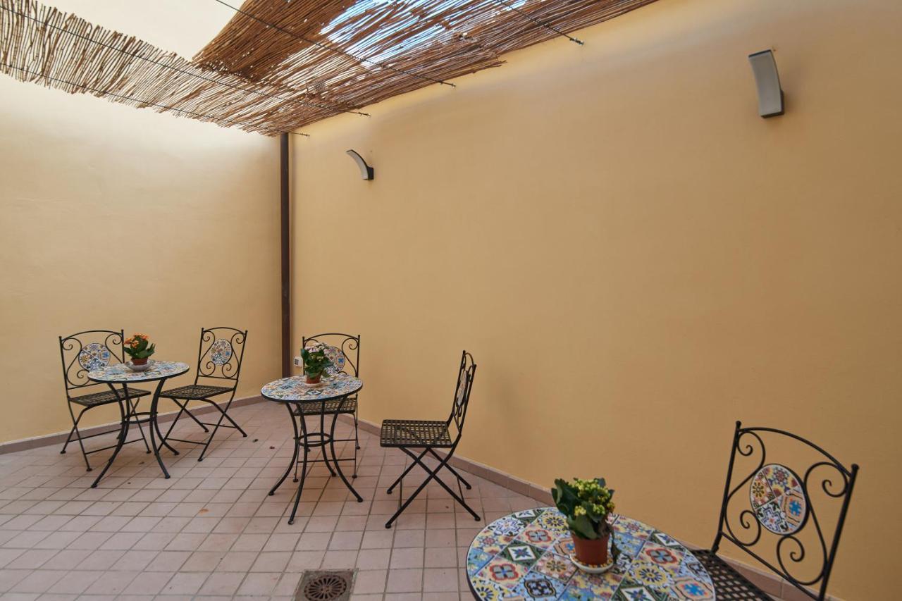 Galleria Del Duomo Bed & Breakfast Syracuse Exterior photo